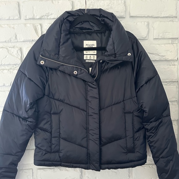 NWT Abercrombie & Fitch Black Shine Mini Puffer Coat Jacket Size Small - Picture 2 of 10